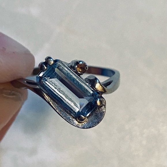 10k White Gold Antique 1900’s 1.5 carat Emerald Cut Aquamarine & Diamond Ring - Picture 8 of 15